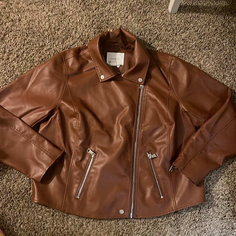Saige Faux-Leather Moto Jacket - Picture 3 of 8
